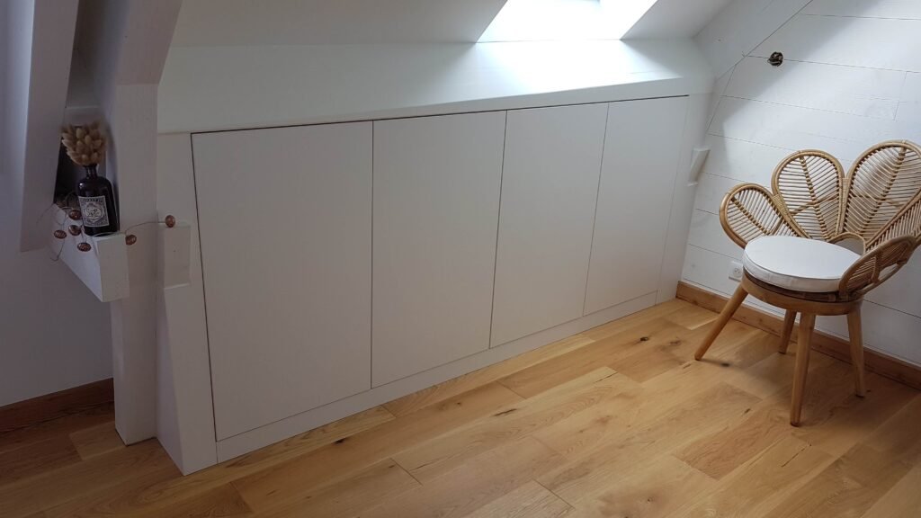 Placard sous comble blanc alpin W1100