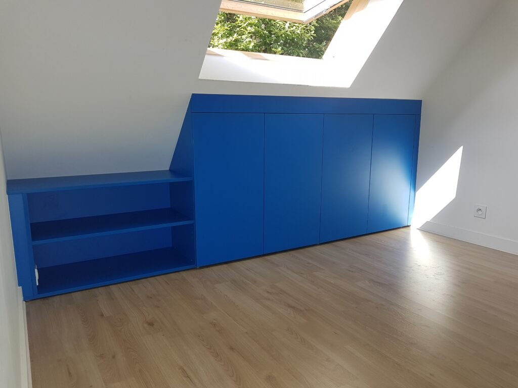 Placard chambre et bureau Egger bleu Delft U525